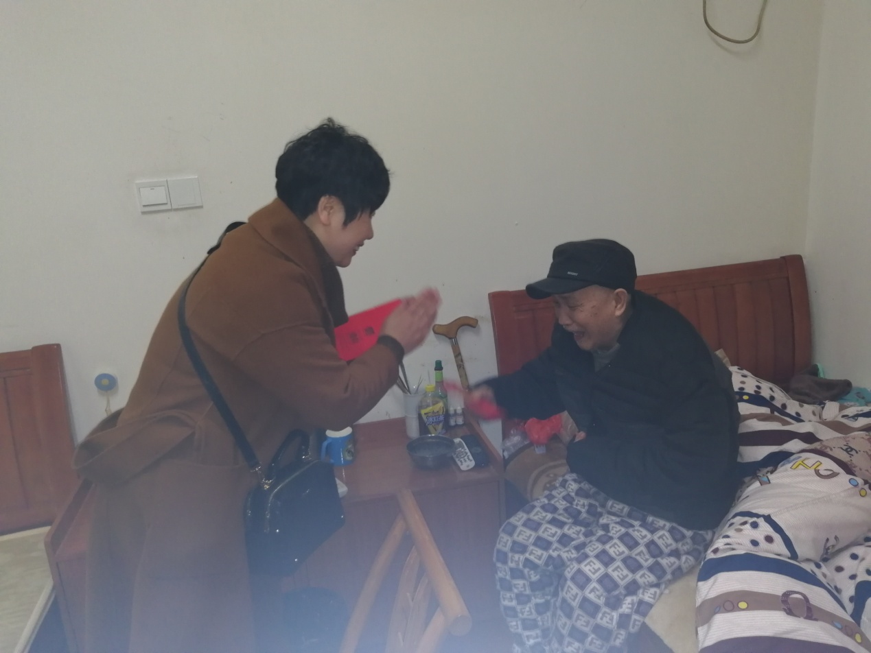 溫情滿除夕，愛心暖人心